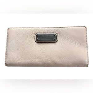 Marc Jacob’s Light Pink Wallet